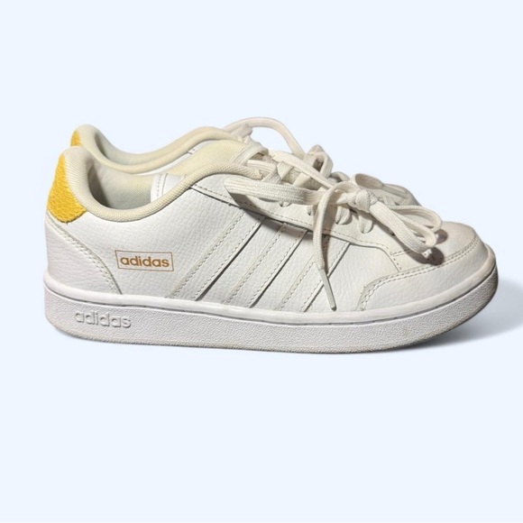 Adidas Grand Court White and Gold Sneakers with Cloudfoam Cushioning - Picture 2 of 8
